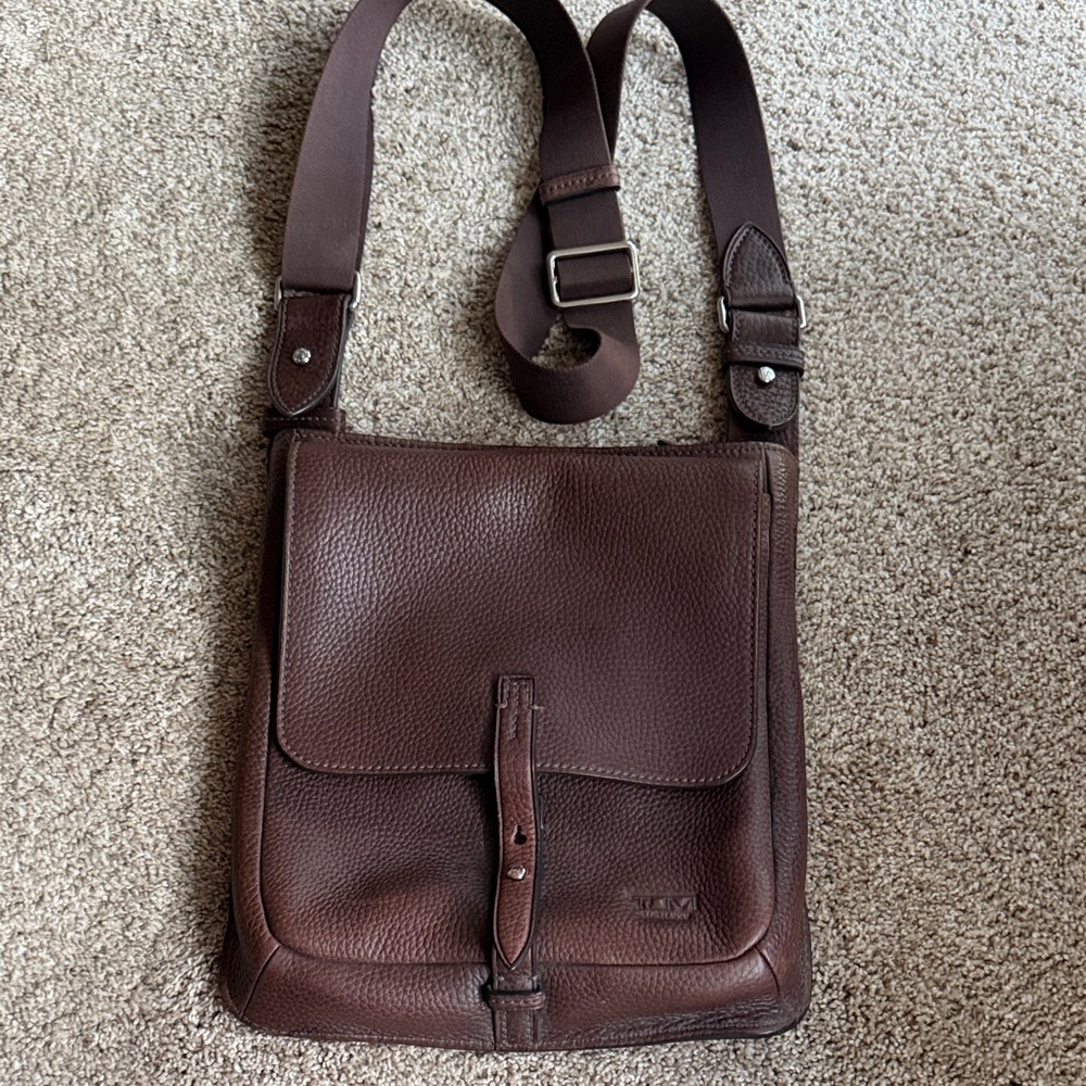 TUMI Vintage Brown Leather Men's Bag